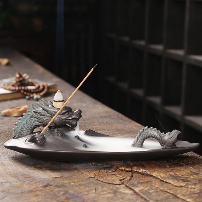 Porte Encens Dragon plat disponible avec les encens en bâtons et cônes